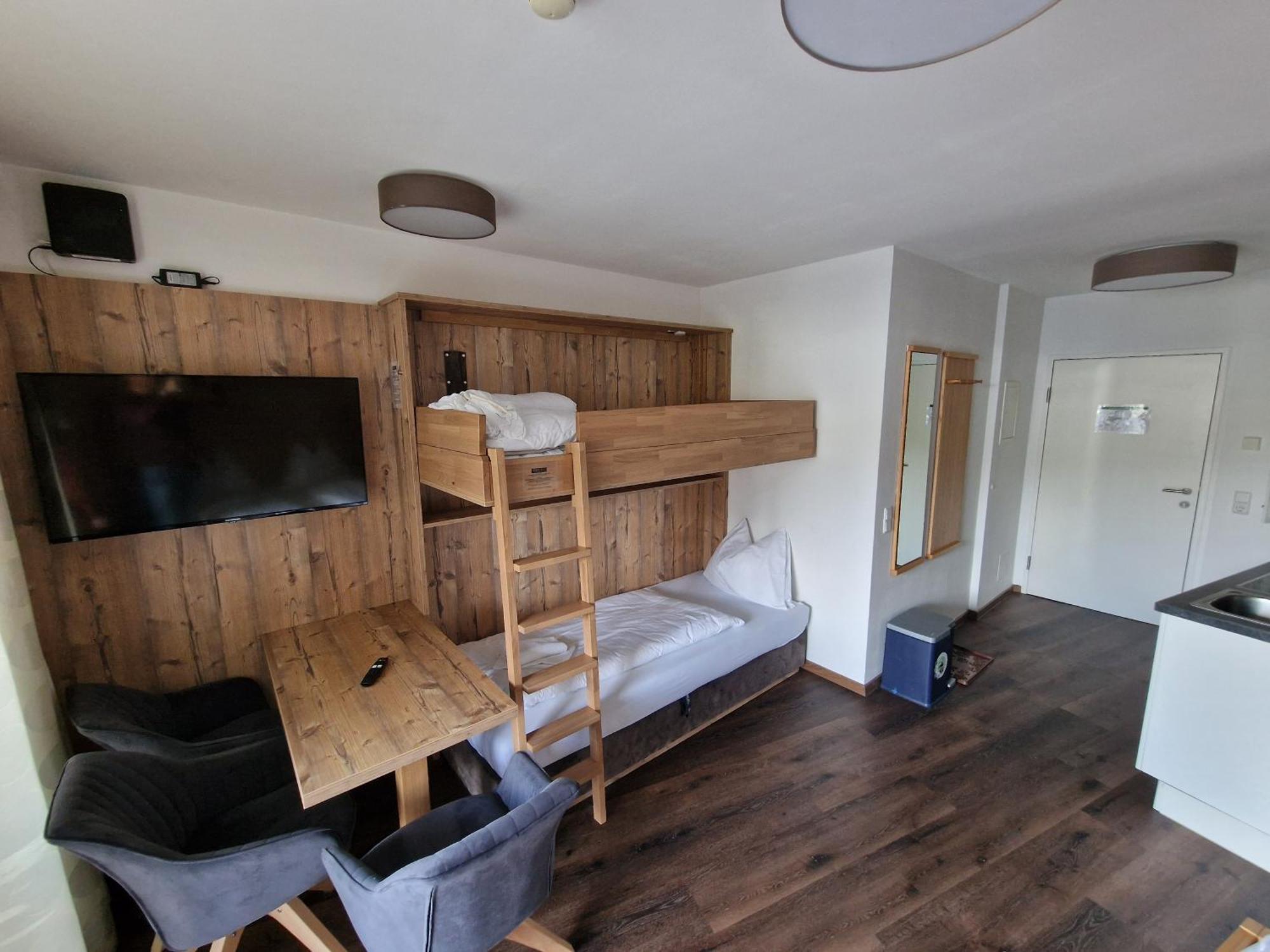 Adler Kaprun, Golf 'N' Ski And Mountain Biking. Екстер'єр фото